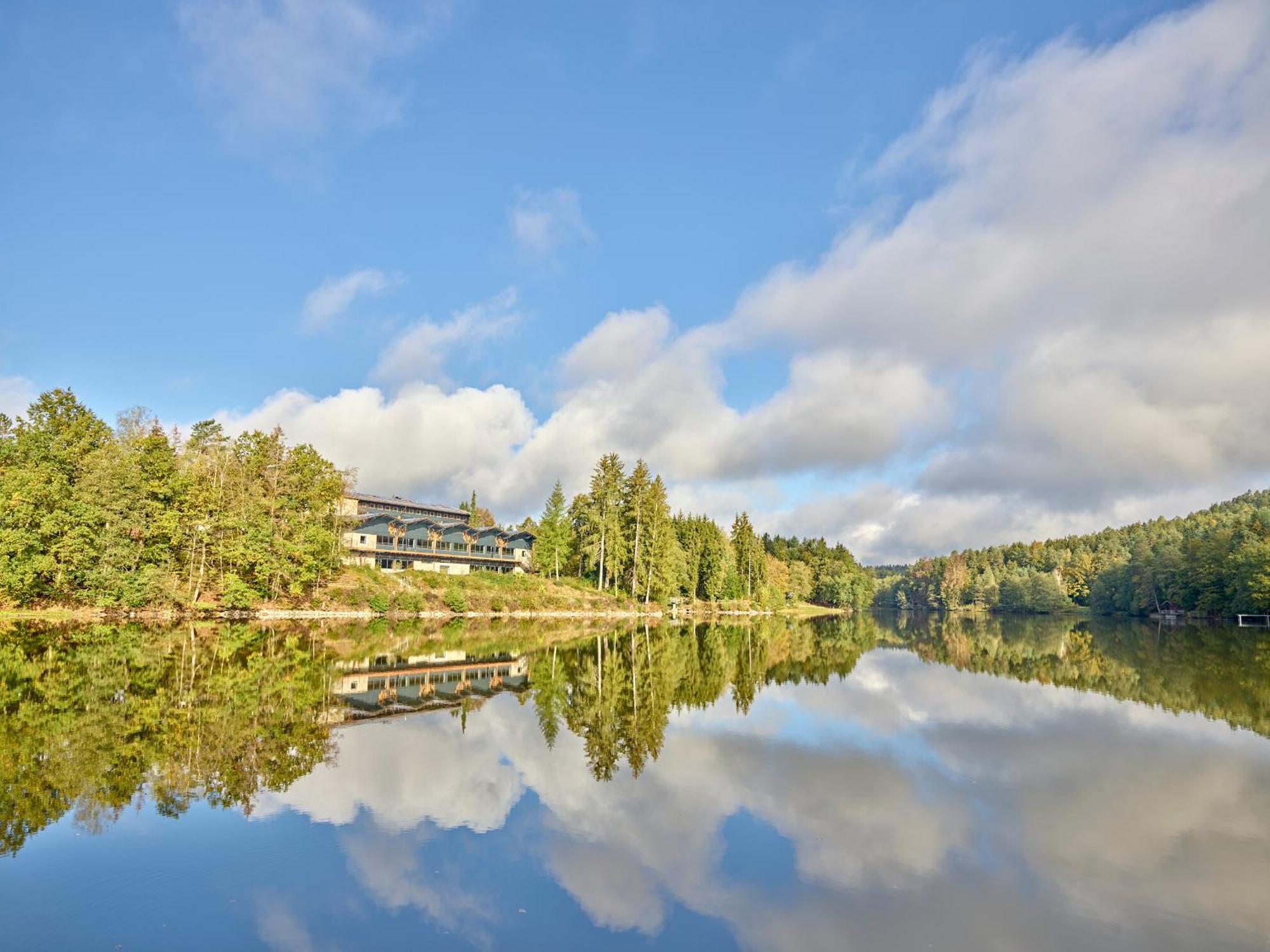 Das Dreiburgensee Naturhotel & Spa Thurmansbang ภายนอก รูปภาพ